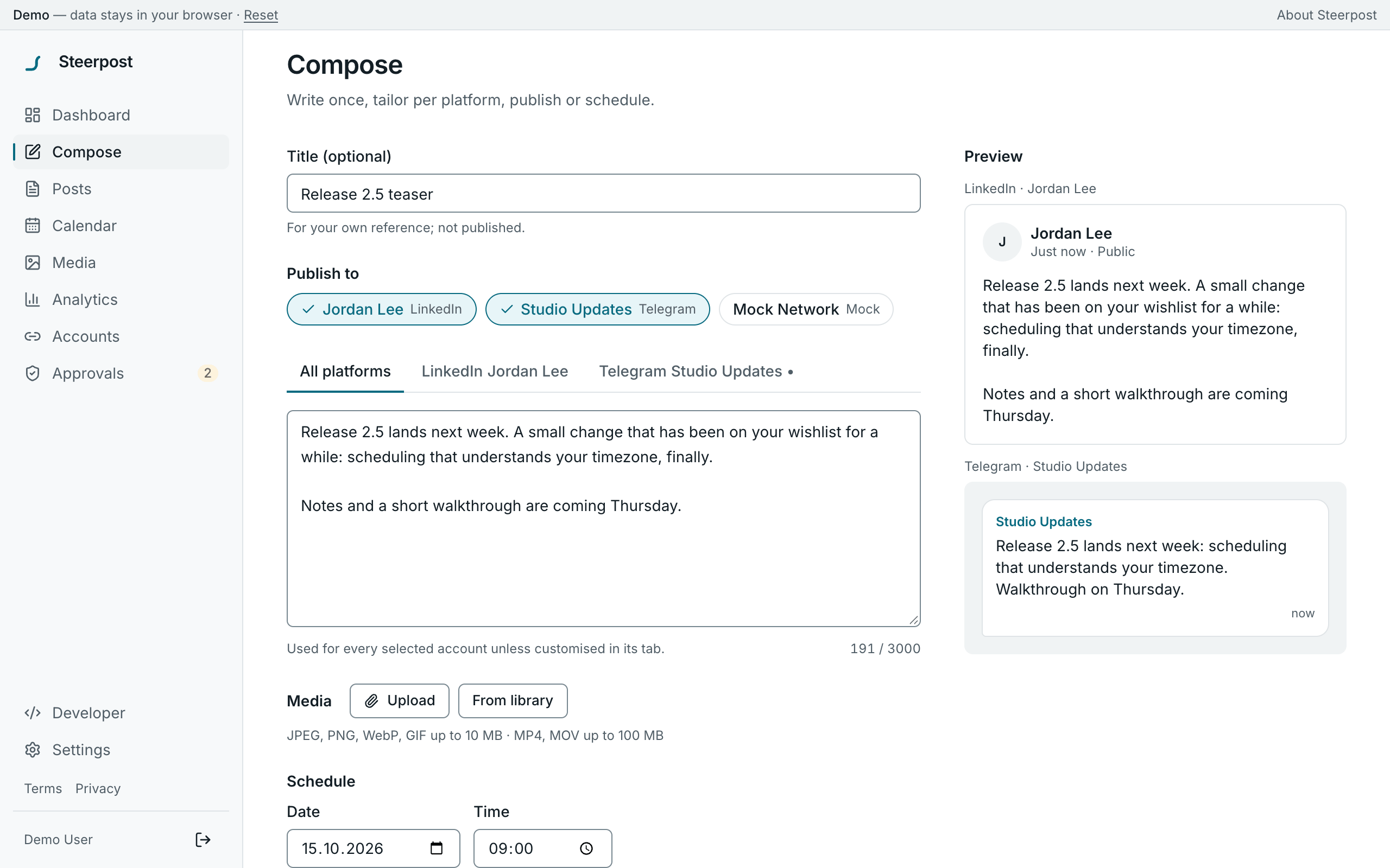 The composer with account chips, custom text per account and live previews.